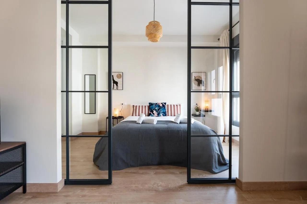 Apartment Malagasuite Comfortable Home 4